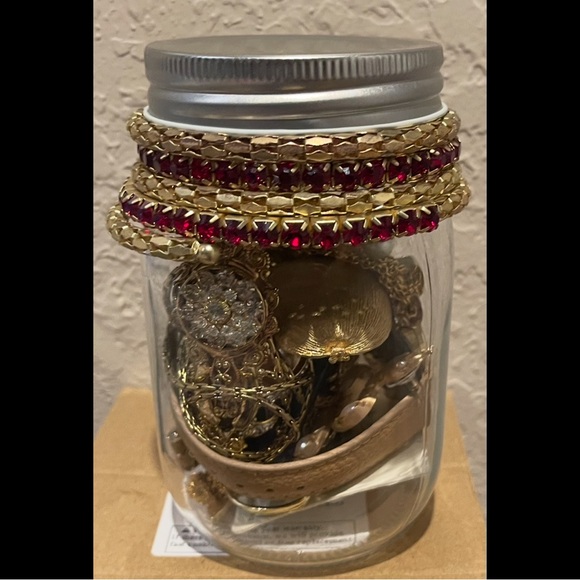 Mystery Jewelry Jar - Picture 2 of 3